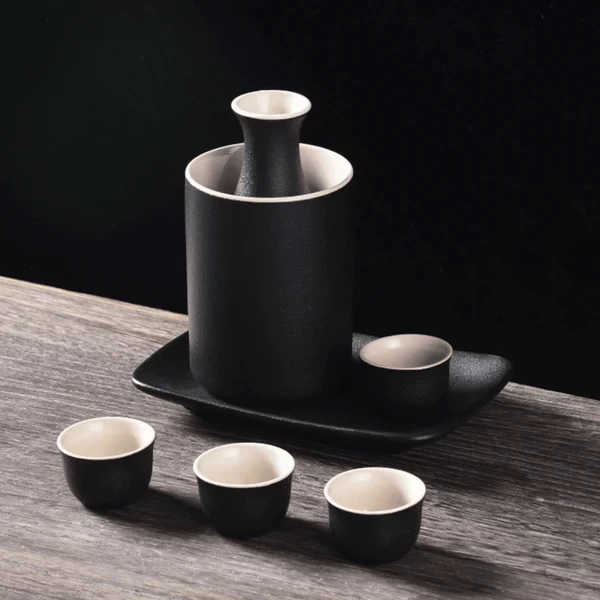 Japanese Style Ceramic Sake Sets（Color: Black Sake Set）