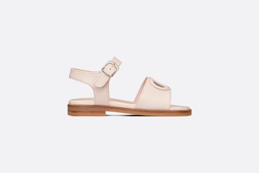 Wear shoes and shoes.  Light pink calfskin.  Numbering: 3SBS35SHOO_Y353